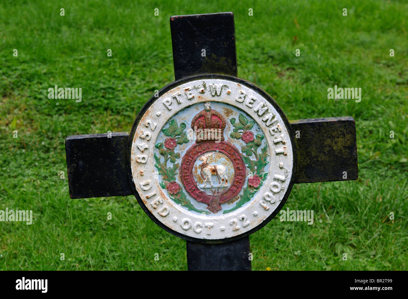 Grave marker, St. Michael`s churchyard, Budbrooke, Warwickshire, England, UK Stock Photo